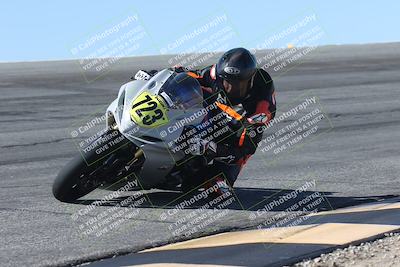 media/Oct-13-2025-Moto Forza (Mon) [[a66d839500]]/2-A Group/Session 2 (Bowl)/